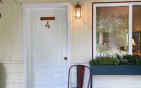 Emerald Valley Inn